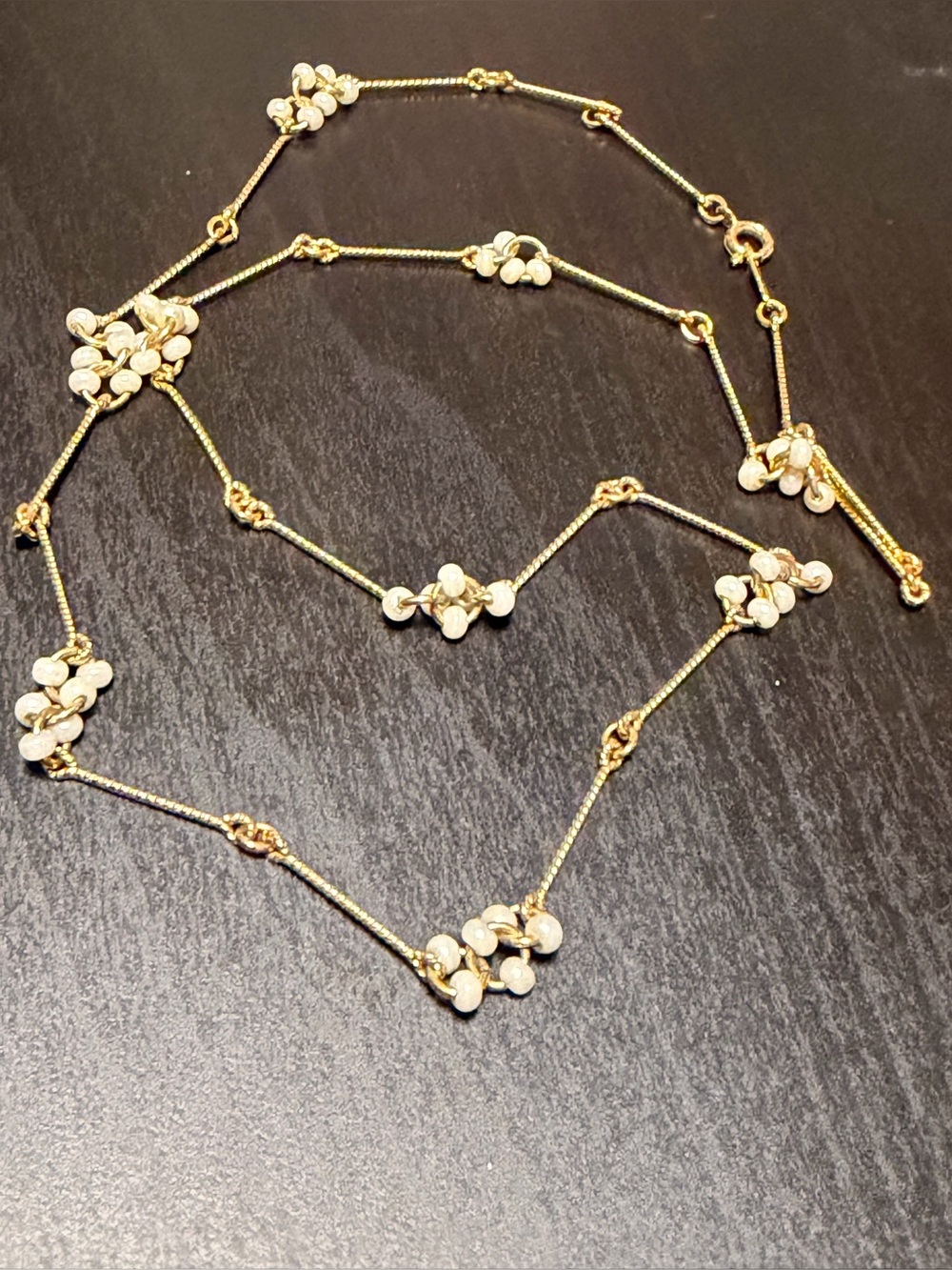AVON Elegant Gold and Pearl Necklace